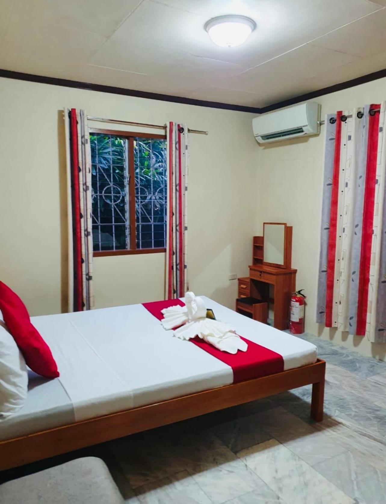 Dreamcatcher Hostel Moalboal Exterior photo